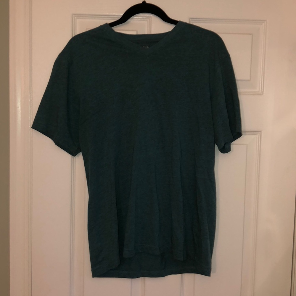 American Rag Men’s V-Neck Teal T-Shirt